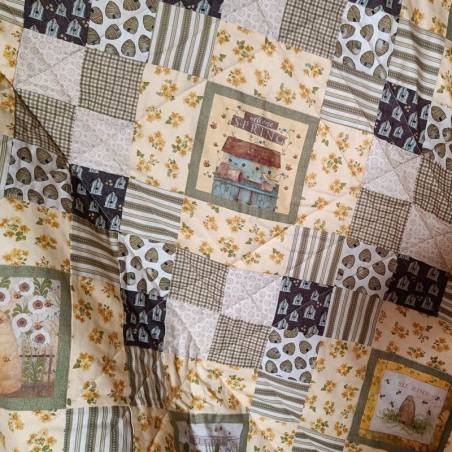 plaid patchwork avec des abeilles